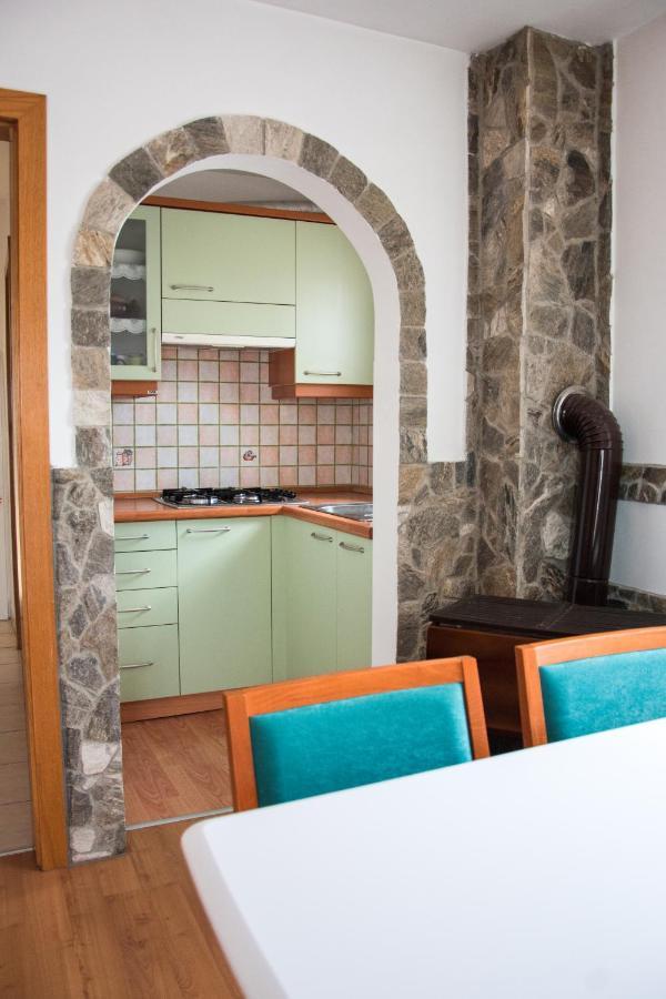 Zidanica-Vineyard Cottage Jakse Semic Екстер'єр фото